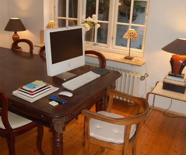 Apartament Haus Rothenstein, Ruhige Fewo, Ca. 10 Min. Zu Messe Und Flughafen Meerbusch