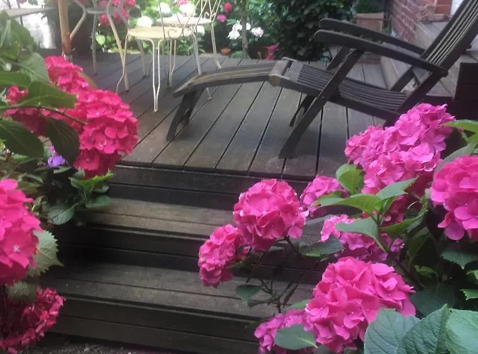 Haus Rothenstein, Ruhige Fewo, Ca. 10 Min. Zu Messe Und Flughafen * Meerbusch